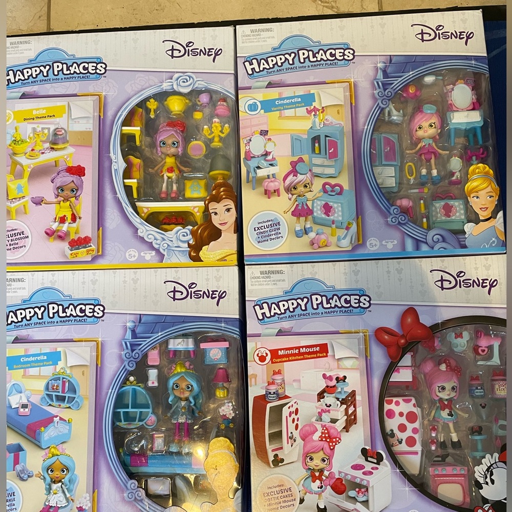 Shop kind Happy Places Disney